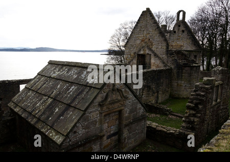 Die Ruinen der St. Bridget Kirk (Kirche) in der Nähe von Aberdour in Fife, Schottland. Stockfoto