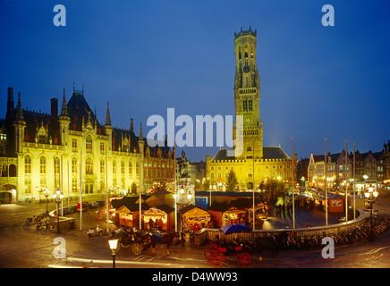 Weihnachtsschmuck und Markt, Grand Hotel, Brügge, Belgien Stockfoto