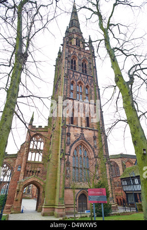 Westturm und Spire Kathedrale Kirche von St Michael Coventry West Midlands UK Stockfoto