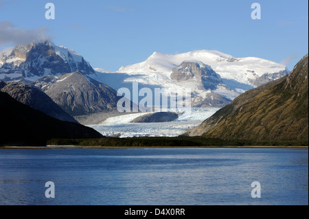 Gletscher-Alemania (Deutschland). Die nordwestliche Arm des Beagle-Kanals führt durch die so genannte Gletscher-Gasse Stockfoto