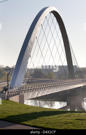 Eine Brücke in Des Moines, Iowa, USA Stockfoto