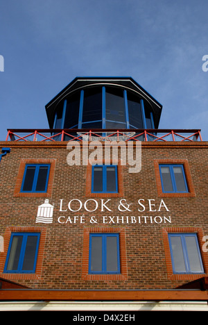 Blick und Meer Visitor Centre, Hafen von Littlehampton, Sussex, UK Stockfoto