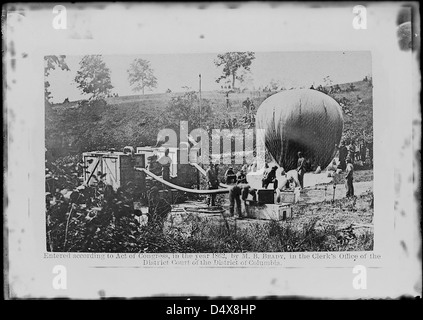 Dieses Foto aus der Zeit des Bürgerkriegs von Mathew Brady zeigt einen Ballonaufstieg, eine Methode der Luftaufklärung, die von den Gewerkschaftskräften während des Konflikts eingesetzt wurde. Stockfoto
