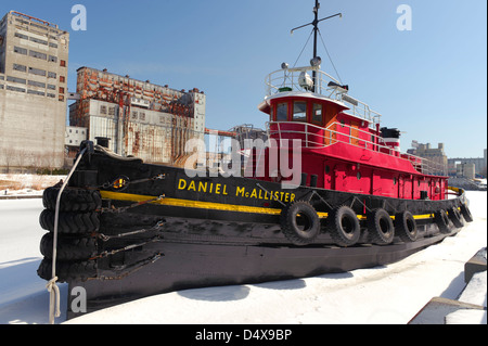 Der Schlepper Daniel McAllister, vertäut im Hafen von Montreal, Québec, Kanada. Stockfoto