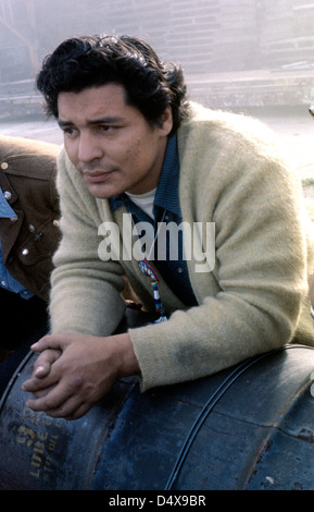 Mohawk indische Sprecher Richard Oakes Contemplates Schicksal seiner Mitstreiterinnen während der Besetzung von alcatraz Stockfoto