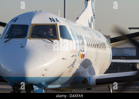 Flybe Saab 340 Twin Prop Flugzeug nimmt der Flughafen Glasgow. Stockfoto