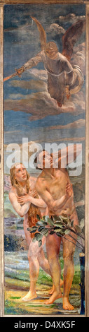 VERONA - 27.Januar: Fresko der Vertreibung von Adam und Eva aus dem Paradies von Agostino Pegrassi aus dem Jahr 1932 in San Bernardino Stockfoto