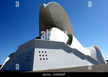 Konzerthalle Auditorio in Santa Cruz De Tenerife, Kanarische Inseln, entworfen vom spanischen Architekten Santiago Calatrava Stockfoto