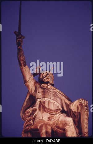 Nahaufnahme der Statue des Hermann-Arminius, deutscher Patriot in New Ulm, Minnesota, im Jahre 1888 errichtete... Stockfoto