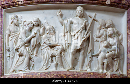 BERGAMO - 29. Januar: Relief des St. Johannes des Täufers durch Prädikation in der Kirche San Alessandro della Croce Stockfoto