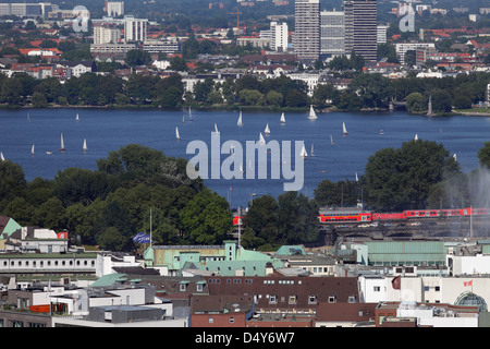 Hamburg, Deutschland, Segelboote auf der Außenalster Stockfoto