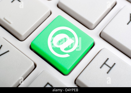 Tastatur bei Anmeldung mit e-Mail-Symbol Stockfoto