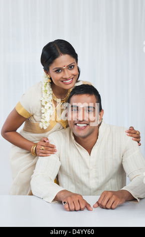 Porträt eines South indischen Paares lächelnd Stockfoto