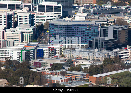 Luftbild des Canberra CBD Civic Canberra Australien erhöht, von Black Mountain Sendeturm aus gesehen. Stockfoto