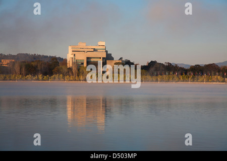 Der High Court Gebäude ist ein herausragendes Beispiel der späten moderne Brutalismus Canberra Australien Stockfoto