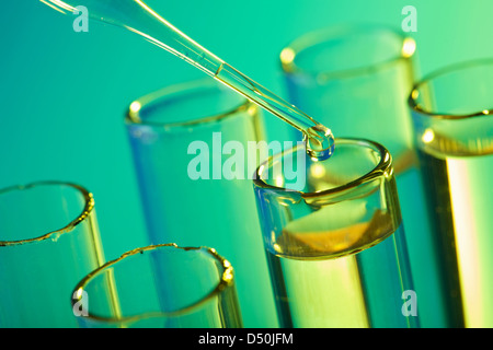 Reagenzglas und pipette Stockfoto