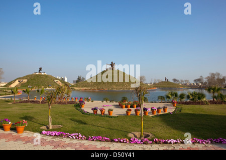 Bronze-Statuen in den Baba Banda Singh Bahadur Denkmal Gärten in Mohali ein Bezirk von Chandigarh Punjab-Indien Stockfoto