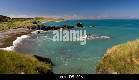 Suchen SE in Richtung Howells Punkt/Taramea über Colac Bay/Oraka, in der Nähe von Riverton/Aparima, Southland, Neuseeland Stockfoto