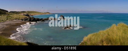 Suchen SE in Richtung Howells Punkt/Taramea über Colac Bay/Oraka, in der Nähe von Riverton/Aparima, Southland, Neuseeland Stockfoto