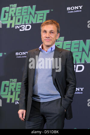 Österreichischer Schauspieler und Oscar-Gewinner Christoph Waltz für ein Foto auf einer Werbeveranstaltung für den Film "The Green Hornet" in Berlin, Deutschland, 3. Dezember 2010 posiert. Der Film ist eine Adaption von einem Superhelden-Comic und Premiere in den deutschen Kinos am 13. Januar 2011. Foto: Jens Kalaene Stockfoto