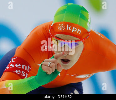 21. März 2013 - März Sotschi - 21,2013. Â «Adler ArenaÂ» Sotschi, Russland. Die 15. Essent ISU World einzelne Entfernung Eisschnelllauf Championships.Pictured: Eisschnellläufer Ireen Wüst (Credit-Bild: © Andrei Golovanov - Sergei Kivrin/PhotoXpress/ZUMAPRESS.com) Stockfoto