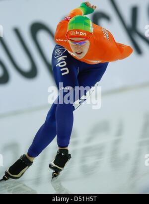 21. März 2013 - März Sotschi - 21,2013. åÇAdler ArenaåÈ Sotschi, Russland. Die 15. Essent ISU World einzelne Entfernung Eisschnelllauf Championships.Pictured: Eisschnellläufer Ireen Wüst (Credit-Bild: © Andrei Golovanov - Sergei Kivrin/PhotoXpress/ZUMAPRESS.com) Stockfoto