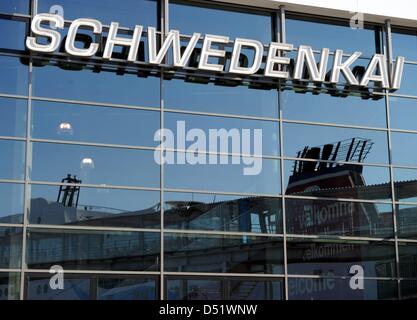 Außenansicht der Eingeweihte Schweden Quay terminal für Stena Line Fähren verlassen nach Göteborg aus Kiel, Deutschland, 1. Oktober 2010. Der Kai ist einer der besten der Ostsee Häfen in Bezug auf Ladung ausgestattet und Passagierfähren. Foto: CARSTEN REHDER Stockfoto