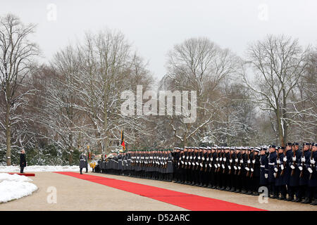 Bundespräsident Joachim Gauck erhält den tunesischen Präsident Moncef Marzouki Schloss Bellevue in Berlin, Deutschland, 21. März 2013. Foto: KAY NIETFELD Stockfoto