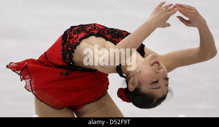 Nagasu Mirai USA führt in der Kür der Damen Eiskunstlauf-Wettbewerb im Vancouvers Pacific Coliseum in Vancouver olympischen Winterspiele 2010, 25. Februar 2010. Foto: Daniel Karmann +++(c) Dpa - Bildfunk +++ Stockfoto