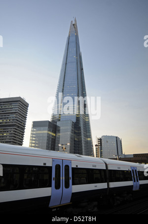 Die Scherbe betrachtet aus London Bridge Station London England Stockfoto