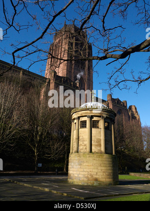 Huskisson-Denkmal in St James Gärten Liverpool UK Stockfoto