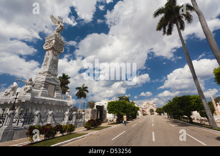 Kuba, Havanna, Vedado, Nekropole Cristobal Colon Friedhof, Denkmal für die Feuerwehr Stockfoto