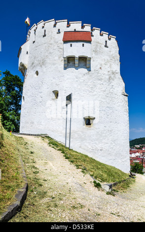 White Tower-Bastion wurde im Mittelalter zum Schutz der Festung Kronstadt halbrunde Form errichtet. Siebenbürgen, Rumänien Stockfoto