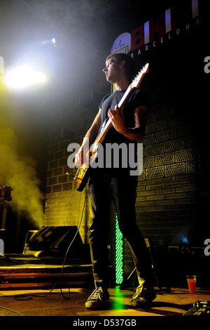 BARCELONA, Spanien - 3 JUN: The Raveonettes Band führt auf Bikini am 3. Juni 2011 in Barcelona, Spanien. Stockfoto