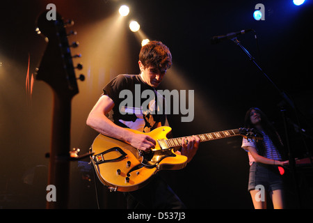 BARCELONA, Spanien - 20 JUN: die Schmerzen von wird Pure in Heart Band führt auf Apolo am 20. Juni 2011 in Barcelona, Spanien. Stockfoto