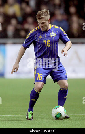 Astana, Kasachstan. 22. März 2013. Kasachstans Heinrich Schmidtgal während der FIFA WM 2014 Qualifikation Gruppe C Fußball-match zwischen Kasachstan und Deutschland in Astana, Kasachstan, Astana Arena 22. März 2013. Foto: Fredrik von Erichsen/Dpa/Alamy Live News Stockfoto