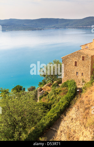 Blick über Lac de Sainte Croix, Verdon, Provence, Frankreich Stockfoto