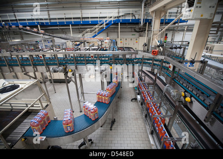 Schottlands Lieblingsgetränk Irn-Bru produziert in A G Barr, Glasgow. Stockfoto