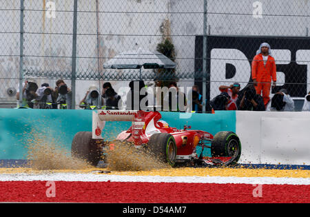 Kuala Lumpur, Malaysia. 24. März 2013.  Motorsport: FIA Formel 1 Weltmeisterschaft 2013, Grand Prix von Malaysia. #3 stürzt Fernando Alonso (ESP, Scuderia Ferrari) des Titels Stockfoto