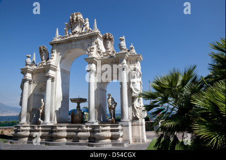 Immacolatella Brunnen, Mergellina, Neapel, Italien Stockfoto