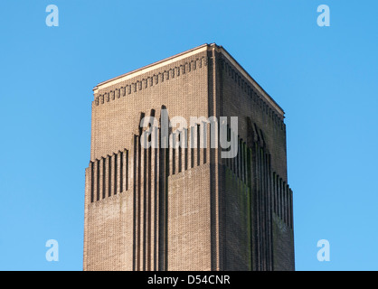 Nahaufnahme der Schornstein der Tate Modern, ehemaligen Bankside Power Station Building, London, England, UK Stockfoto