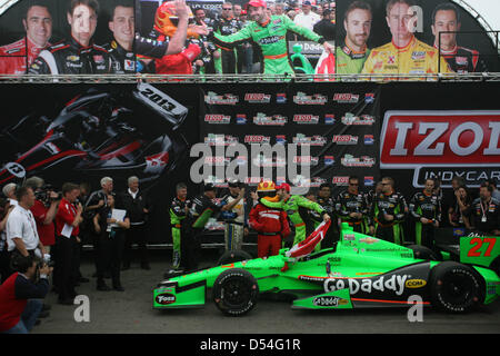 24. März 2013 - St. Petersburg, Florida, US - CHRIS ZUPPA |   Zeiten. James Hinchcliffe gewinnt den Honda-Grand Prix von St. Petersburg in St. Petersburg, Florida, am 24.03.2013. (Kredit-Bild: © Chris Zuppa/Tampa Bay Times/ZUMAPRESS.com) Stockfoto