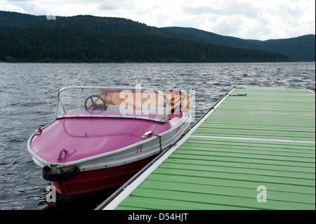 St. Blaise, Deutschland, Tretboote mieten bunte Schluchsee Stockfoto