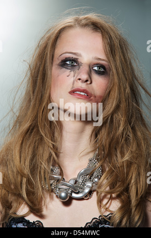 Hamburg, Germany, Portrait eines Mädchens mit verschmierten Make-up Stockfoto