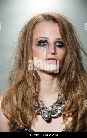 Hamburg, Germany, Portrait eines Mädchens mit verschmierten Make-up Stockfoto