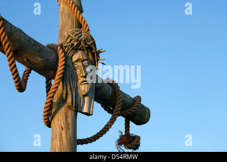 Kuss Feld, Polen, umhüllt mit Seil schützende überqueren den Hafen Stockfoto