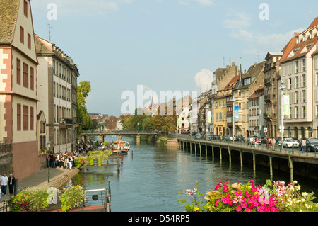 L ' Fluss Ill, Straßburg, Elsass, Frankreich Stockfoto