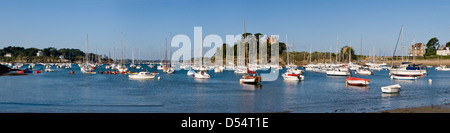 Hafen von Saint-Briac-Sur-Mer, Bretagne, Frankreich Stockfoto