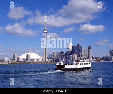 Blick auf die Stadt zeigt CN Tower aus der Toronto Islands, Provinz in Toronto, Ontario, Kanada Stockfoto