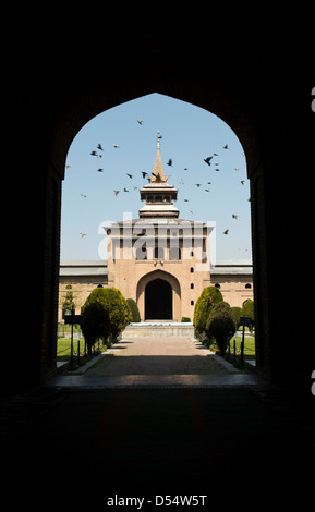 Fassade der Moschee, Jamia Masjid, Srinagar, Jammu und Kaschmir, Indien Stockfoto